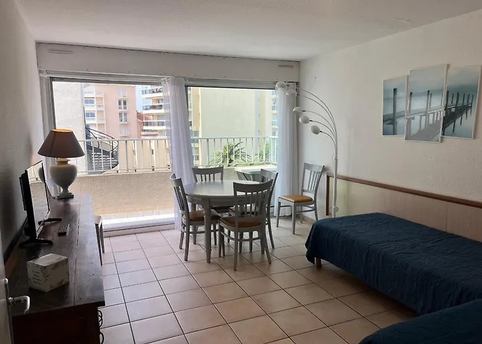 Apartmán 2 Pieces Avec Balcon Et Terrasse - A 50m - Clim, Wifi, Parking - Fr-1-466a-17 *